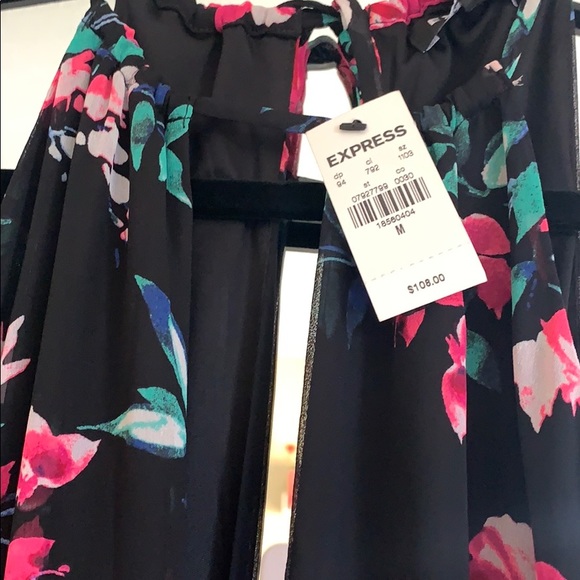 Dress - Picture 5 of 5